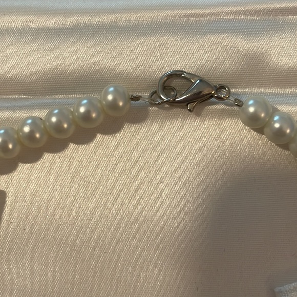Suzanne Summers Collection pearl nracklace. absolutely gorgeous 19”. beautiful - Picture 3 of 5